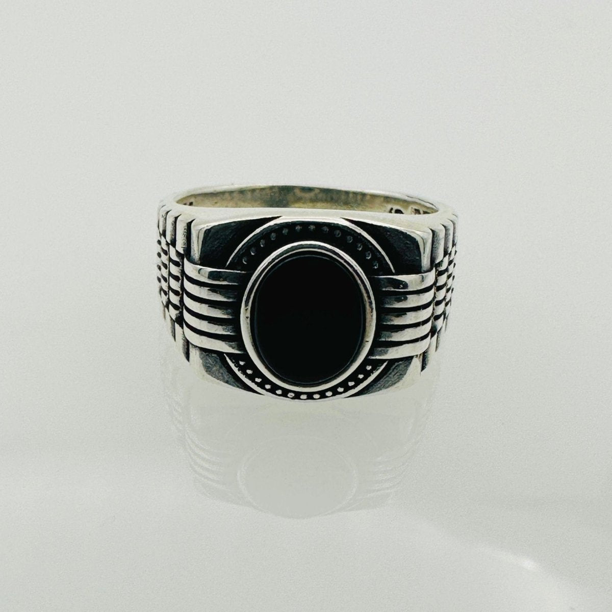 Men's Blue Sapphire Stone Ring - TryAladdin