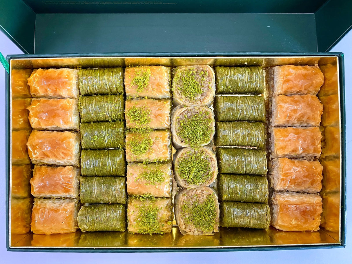 Karakoy Gulluoglu | Turkish Assorted Baklava in Special Gift Box - TryAladdin