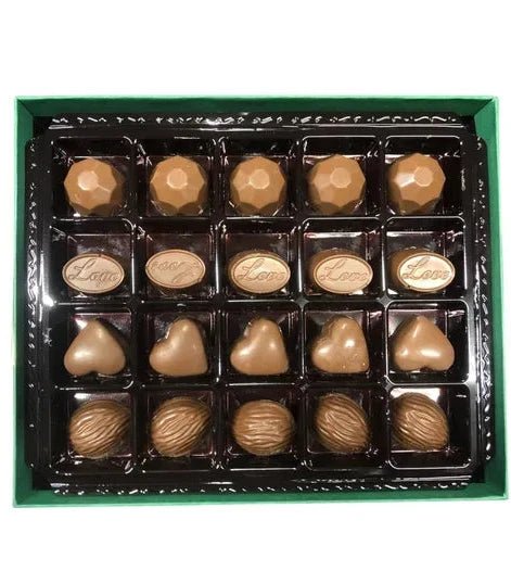 Chocowiss Premium Holiday Assortment - Dubai - Style Pistachio & Kadaif Pralines - 230g - TryAladdin